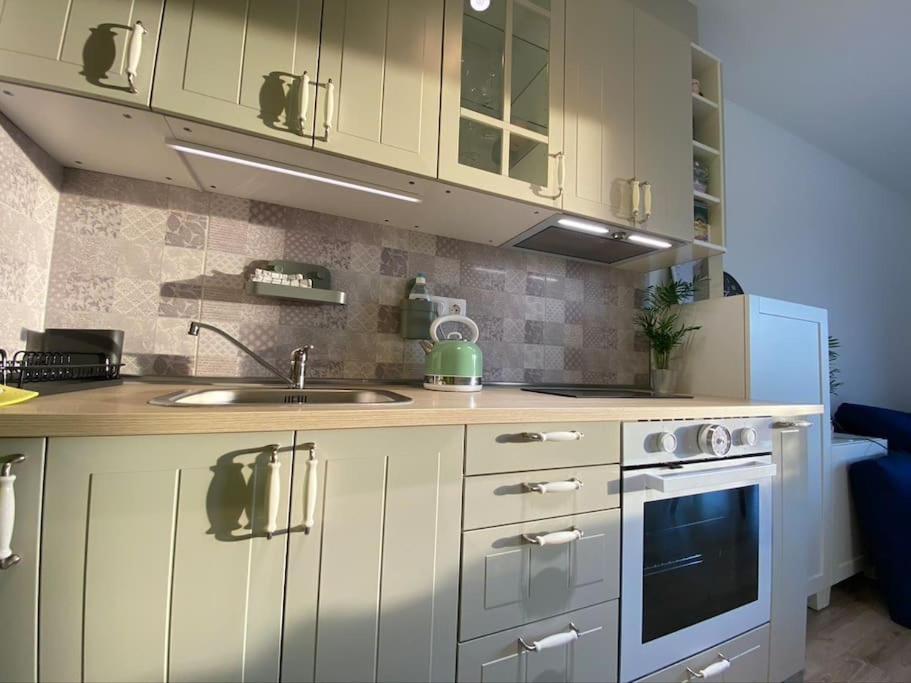 New Studio Apartment In Central Budapest - Free Parking Eksteriør bilde