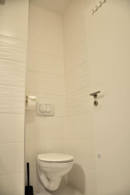 New Studio Apartment In Central Budapest - Free Parking Eksteriør bilde